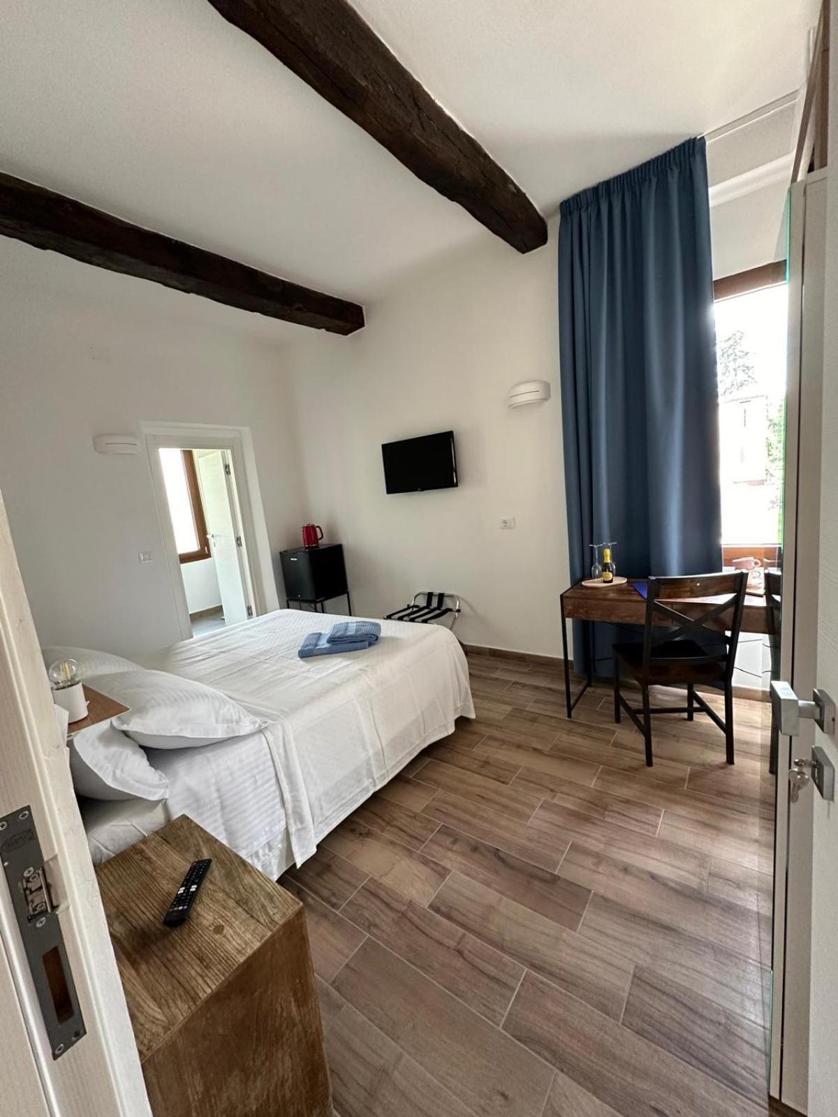 Il Glicine Hotel Парма Екстериор снимка