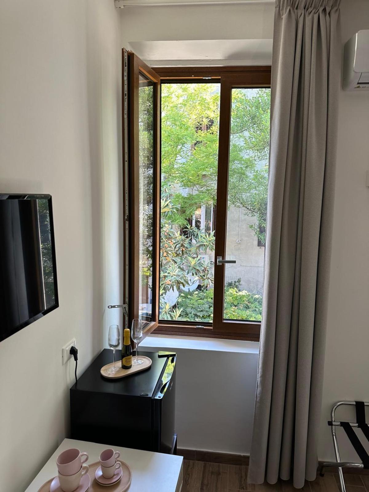 Il Glicine Hotel Парма Екстериор снимка